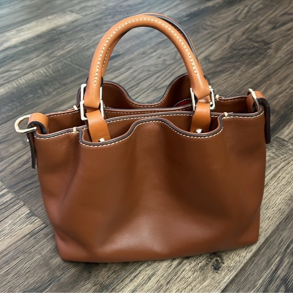 🦆Dooney & Bourke 🦆 Florentine mini handbag 👜 - Picture 3 of 6